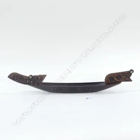 SM WOODEN CARVED WAKA L 390MM
