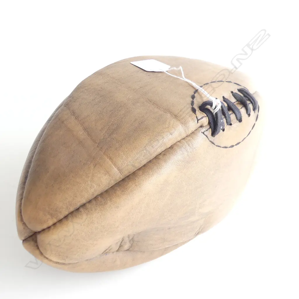 VINTAGE LEATHER RUGBY BALL L 310MM Image 1++