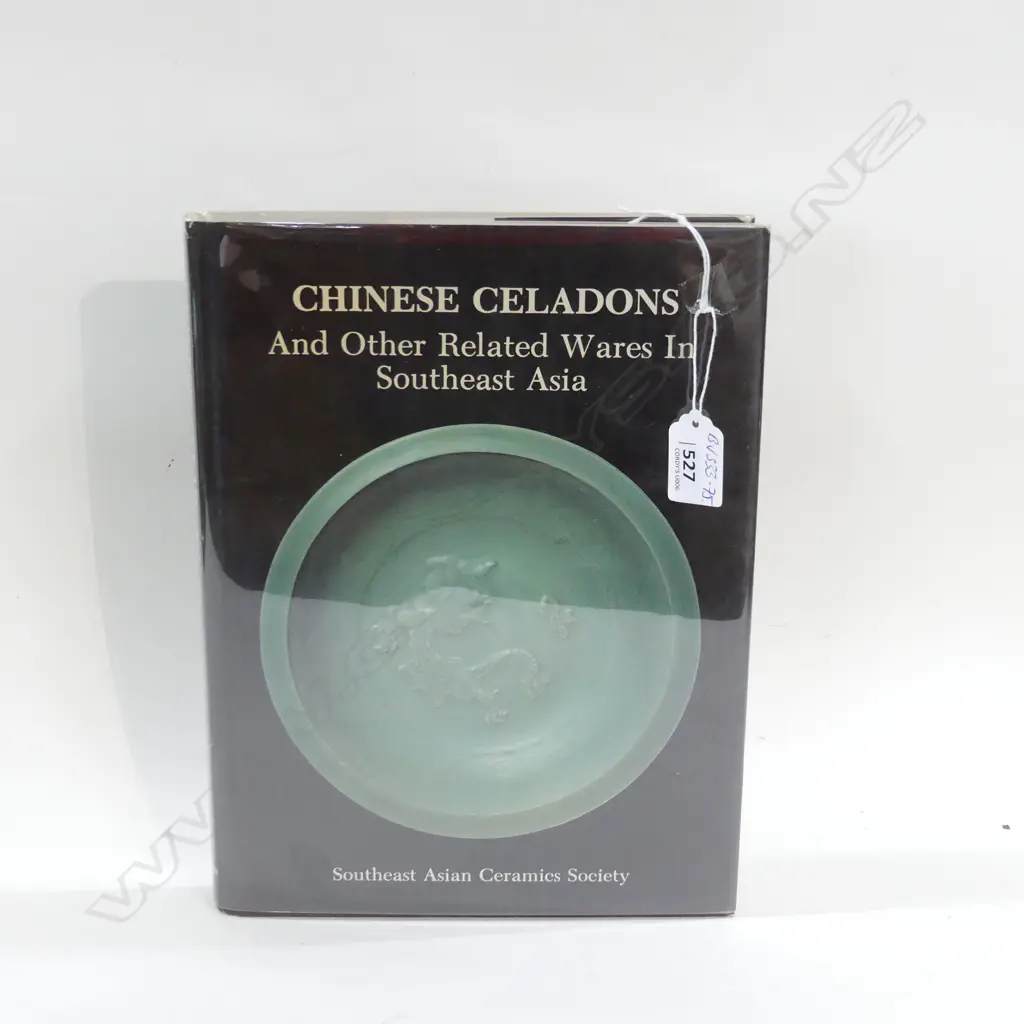 BOOK 'CHINESE CELADONS AND OTHER RELATED WARES IN SOUTHEAST ASIA' BY ARTS ORIENTALIS 1979 Image 1++