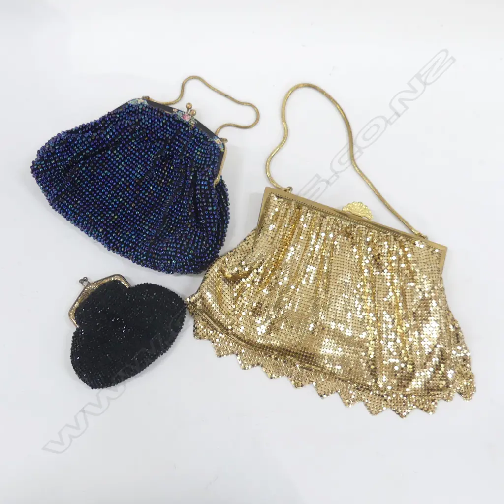 2 VINTAGE BAGS; 1 GOLD GLOMESH (WITH CONTENTS) BLUE BEADED BAG AND SM BEADED PURSE Image 1++