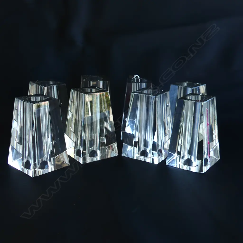 MODERN CRYSTAL SET 8 CANDLESTANDS SOME FAULTS H.95mm. Image 1++