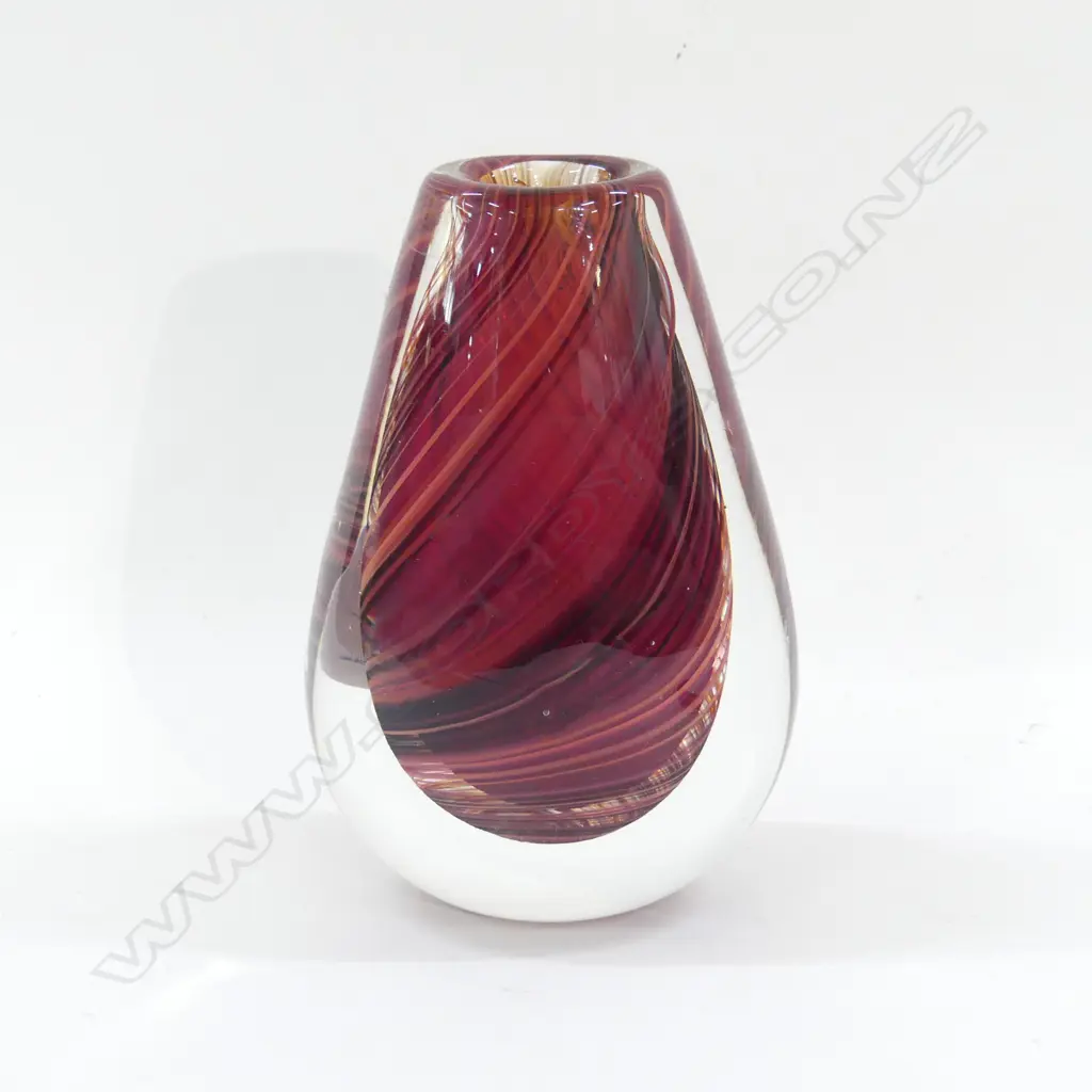 SIGNED ART GLASS VASE H.165mm Image 1++