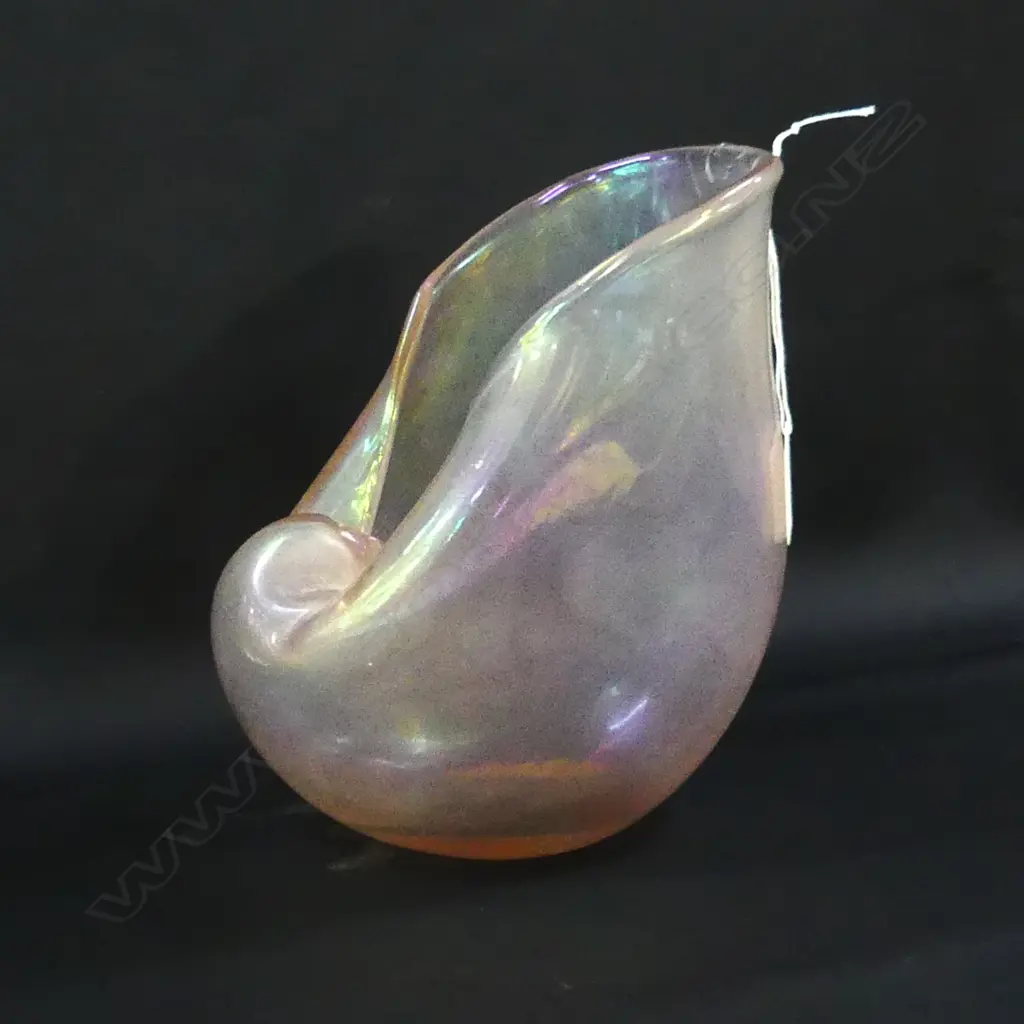 MURANO NAUTILUS ART GLASS VASE; PINK LUSTRE H.210mm Image 1++