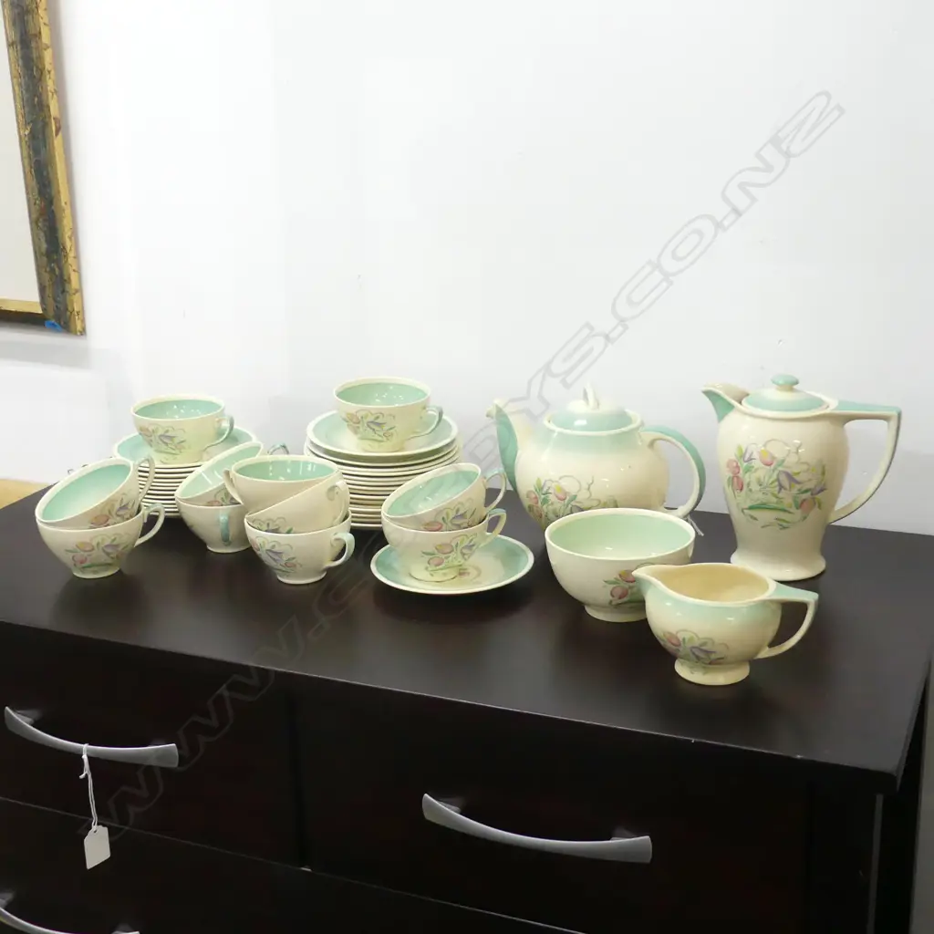41 PCE SUSIE COOPER DRESDEN SPRAYS TEA SET; TEAPOT (spout chip) & 11 TRIOS, JUG, MILK & SUGAR + 4 EXTRA SAUCERS... Image 1++