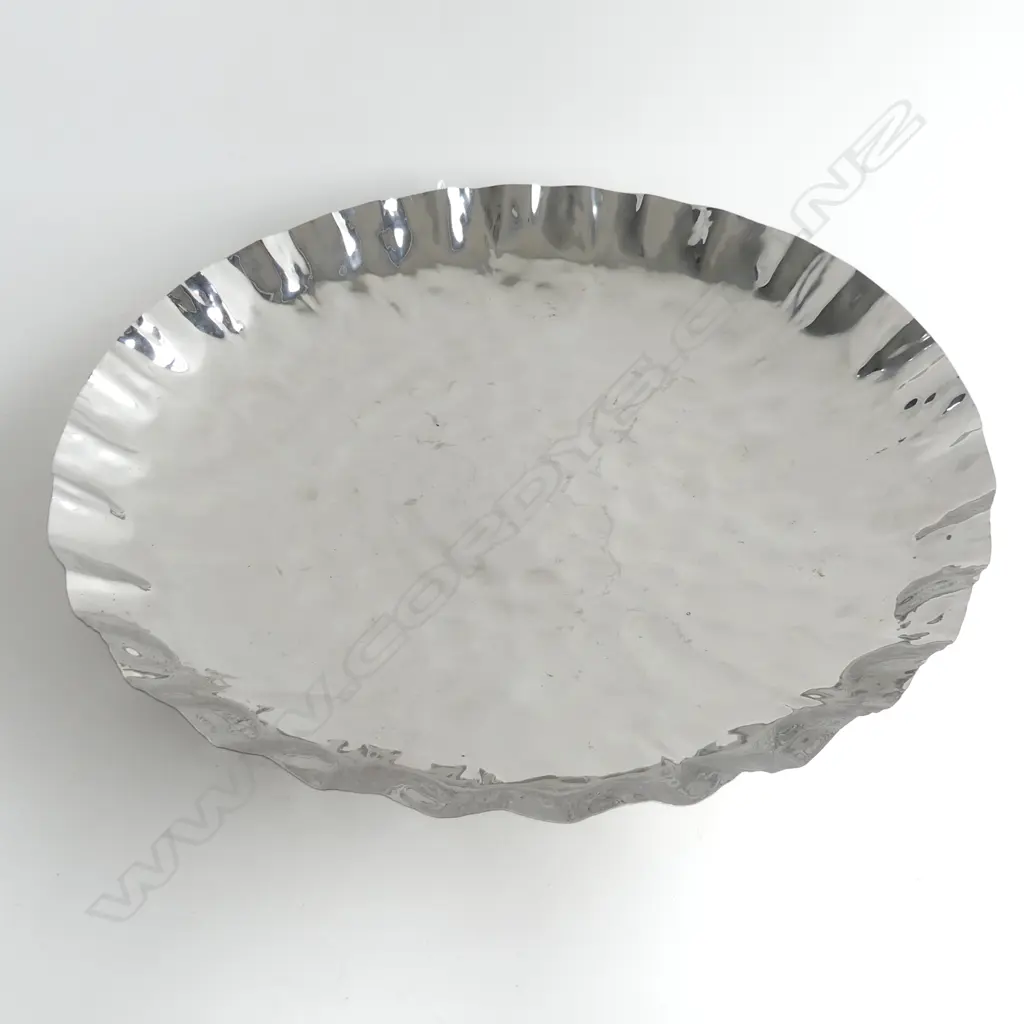 LGE SILVER METAL DISH 430mm dia Image 1++