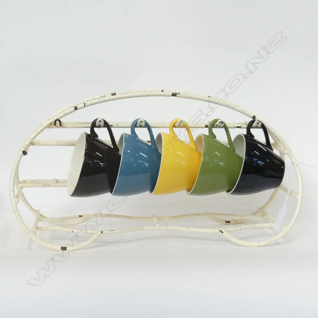 VINTAGE TEA SET RACK + 5 CROWN LYNN COLOUR GLAZE CUPS Image 1++