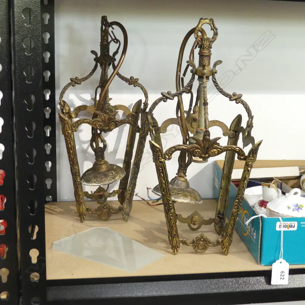 PR VINTAGE LANTERNS (with frosted glass panels)  Image 1++