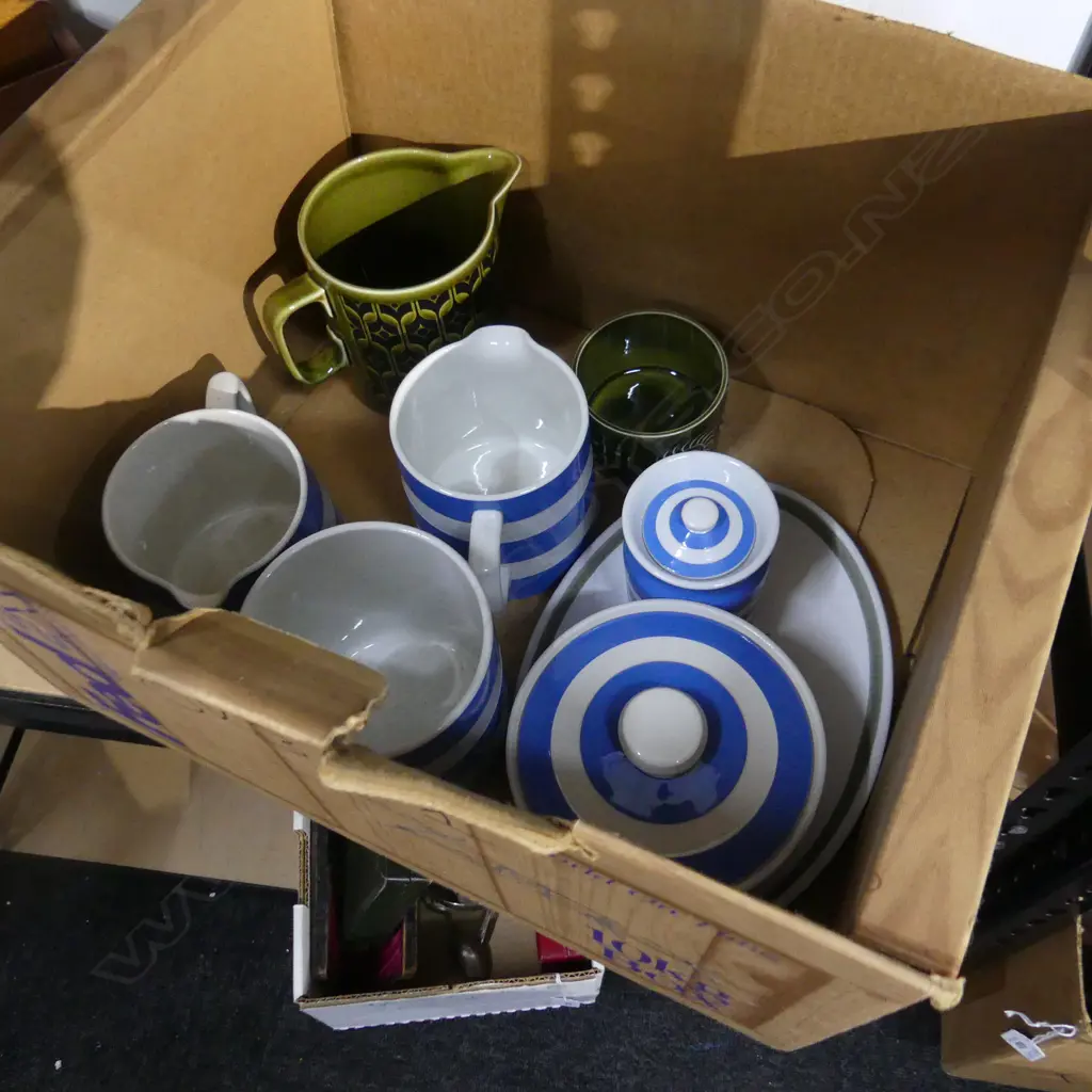 BOX ASST INCL CORNISHWARE, PORTMEIRION, DENBY ETC.. Image 1++