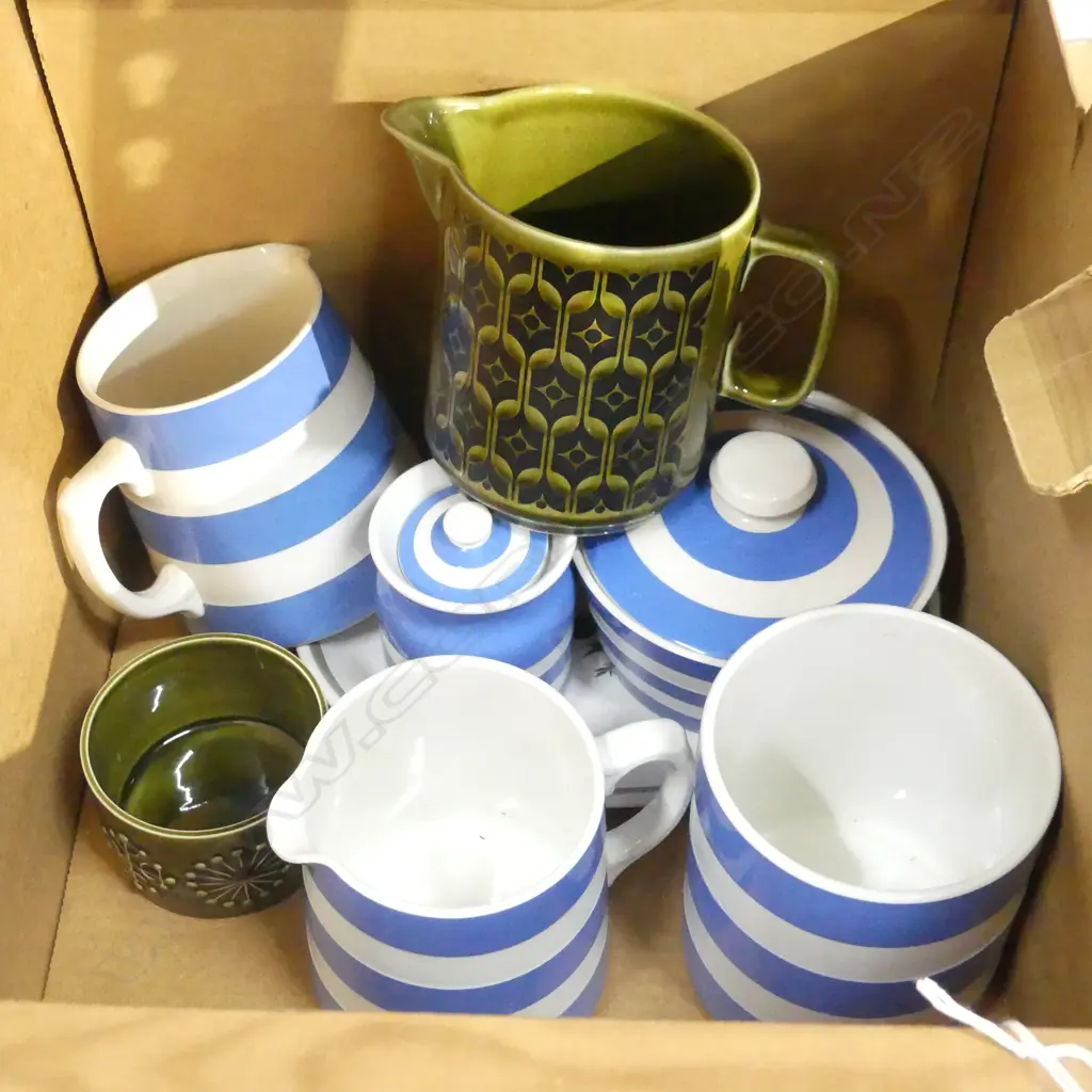 SM BOX MISC INCL  BRASS CANDLE HOLDER, CLOISONNE VASE, GLASS  Image 1++