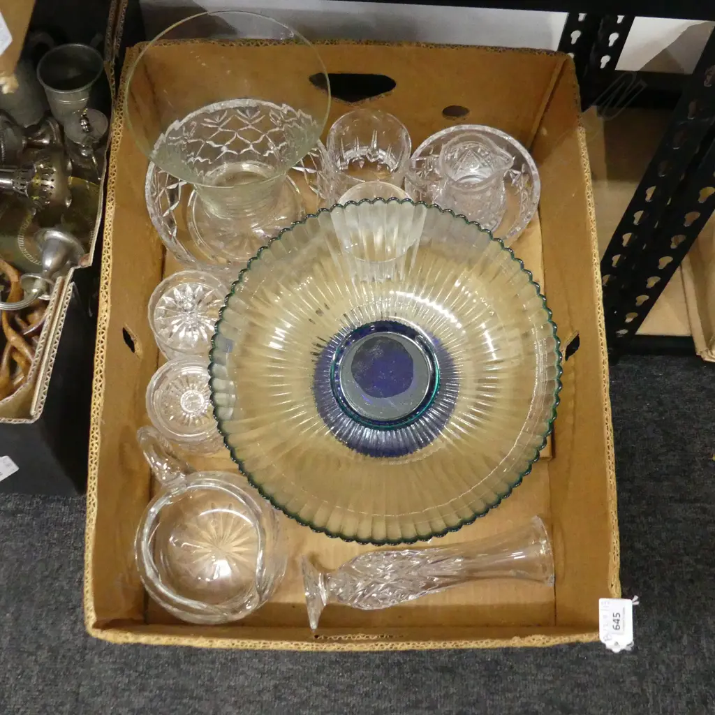 BOX LOT ASST. CRYSTAL & RECYCLED GLASS BOWL Image 1++