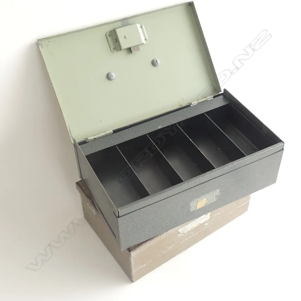 2 VINTAGE CASH BOXES W.255mm Image 1++