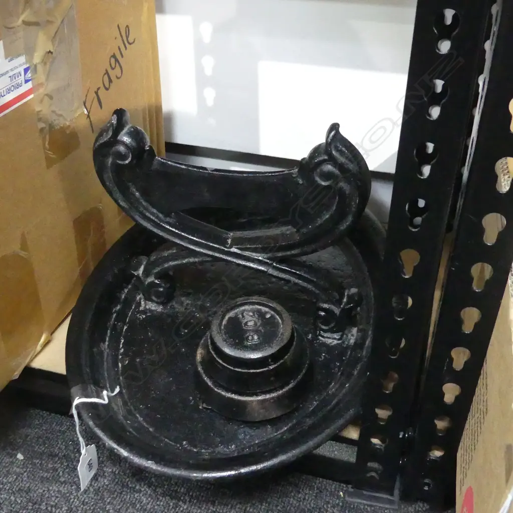 CAST IRON  BOOT SCRAPER ( 360 X 280MM) + 3 WEIGHTS Image 1++