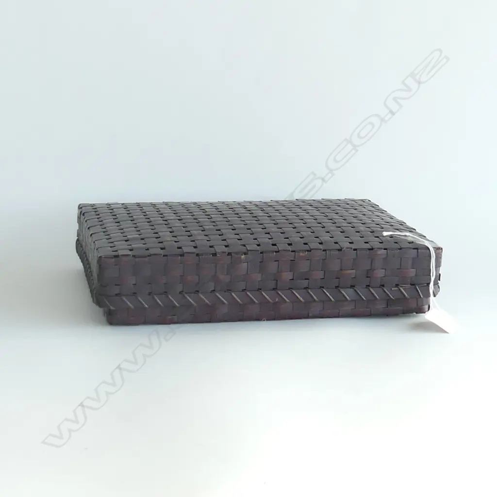 VINTAGE JAPANESE WOVEN BAMBOO LIDDED BOX  275 X 200MM Image 1++