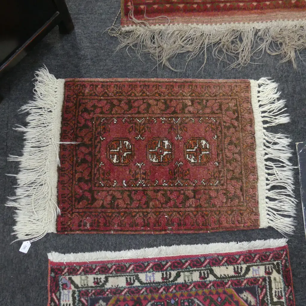 SMALL HAND KNOTTED ALL WOOL AFGHANI RUG 515 X 830mm Image 1++
