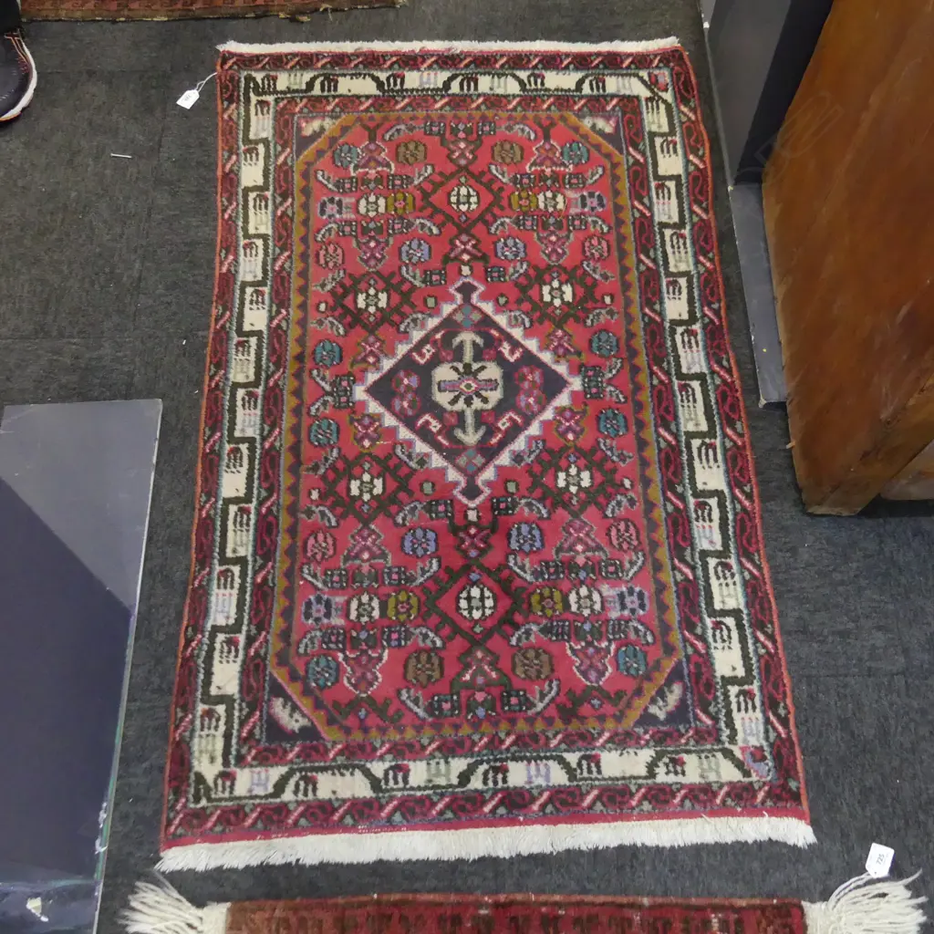 SM HAND KNOTTED RUG 1180 X 720MM Image 1++