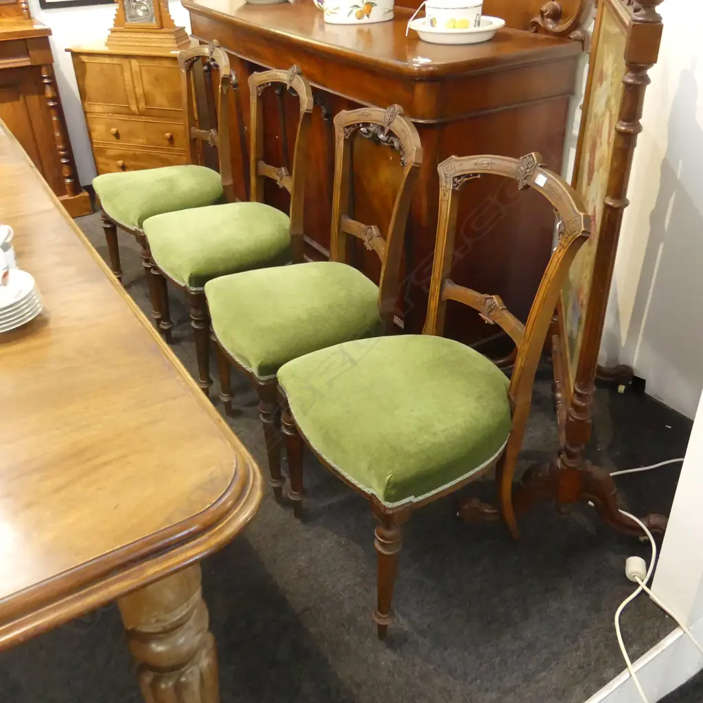 4 EARLY 20thC WALNUT DINING CHAIRS Image 1++