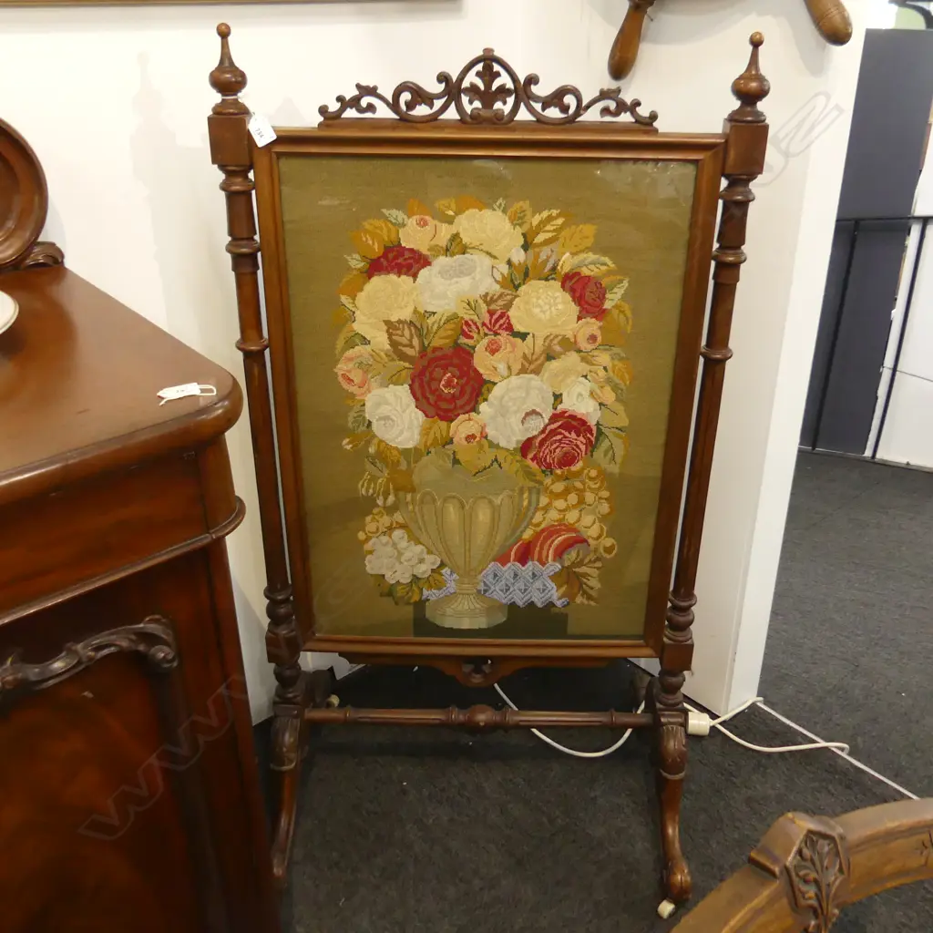 VICTORIAN NEEDLEWORK BOUQUET FIRESCREEN H.1230mm Image 1++