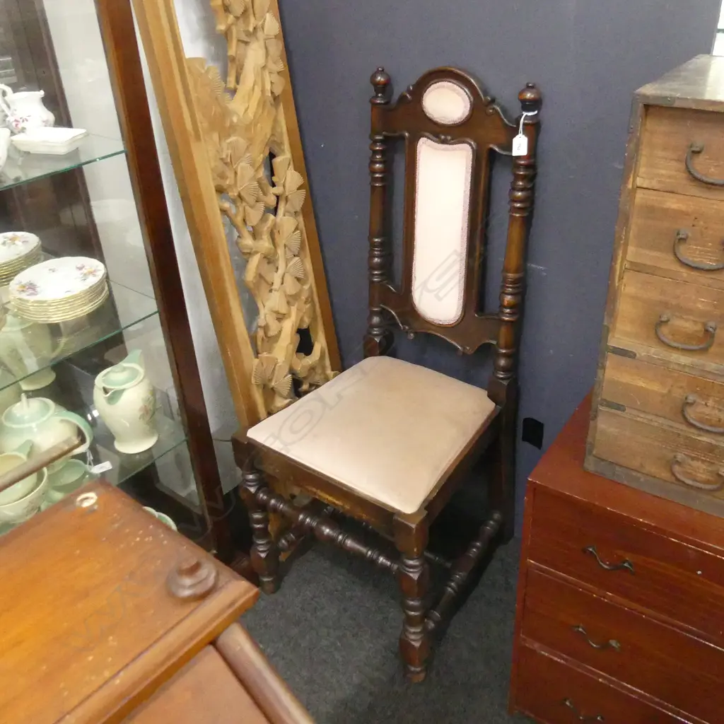 JACOBEAN STYLE CHAIR w. PINK VELVET UPHOLSTERY Image 1++