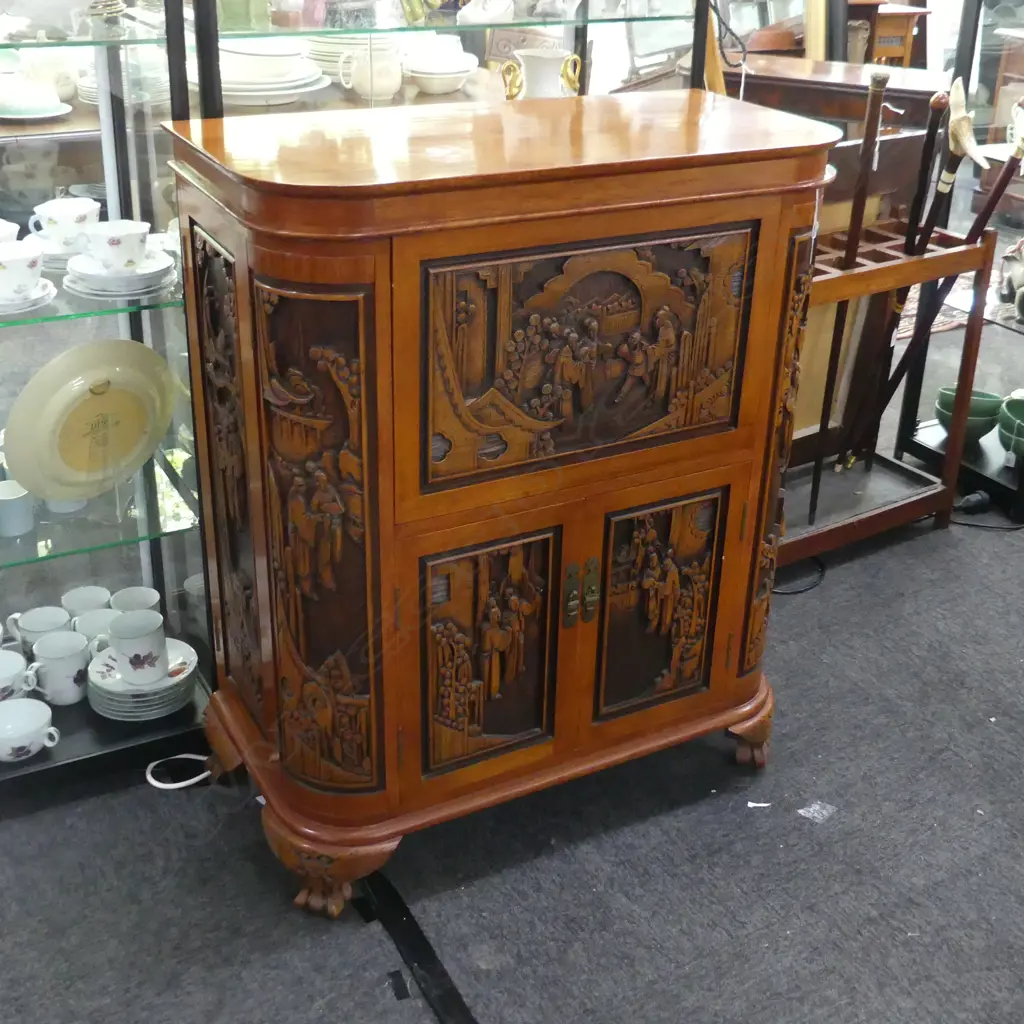 ORNATELY CARVED ORIENTAL DRINKS CABINET 815x405x1000mm Image 1++