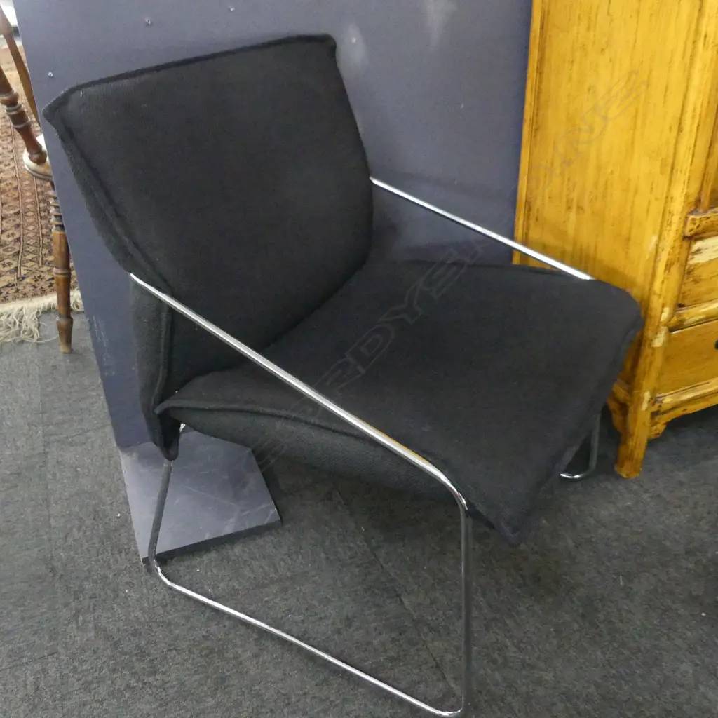 PR STAVIC DESIGNER CHAIRS Image 1++