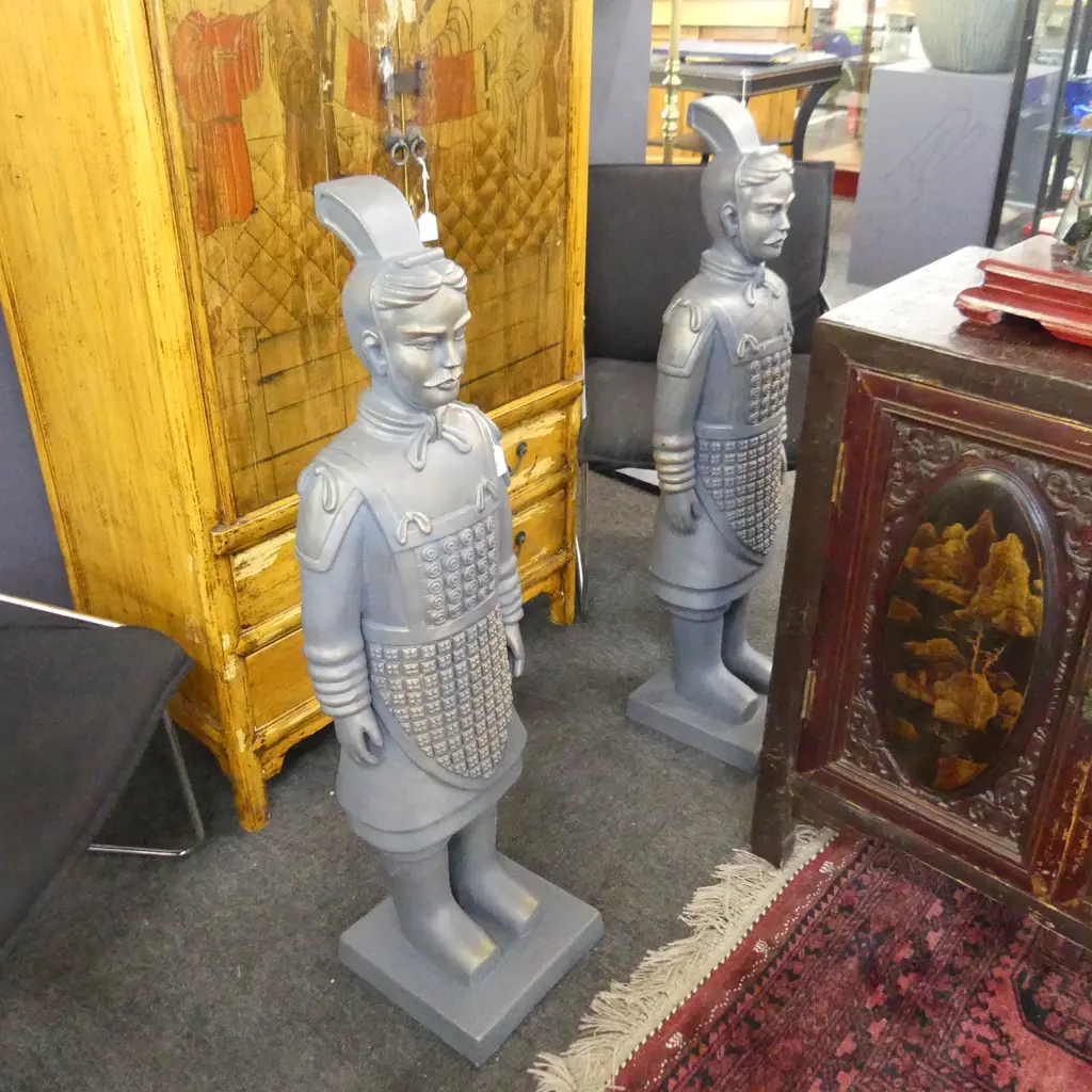 PR TERRACOTTA ARMY FIGURES PAINTED RESIN w. CONCRETE BASES H.990mm Image 1++