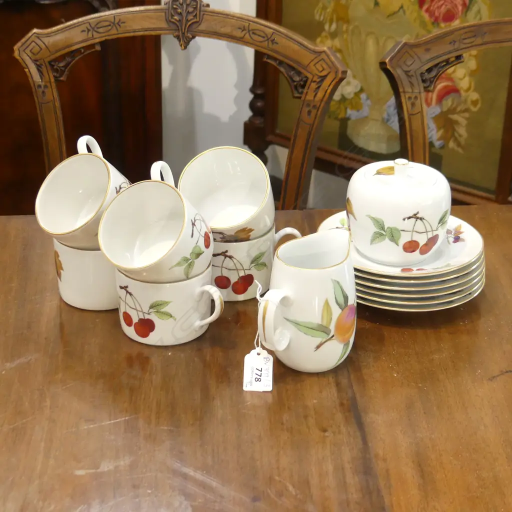 6 ROYAL WORCESTER EVESHAM C/S + MILK JUG & LIDDED SUGAR Image 1++