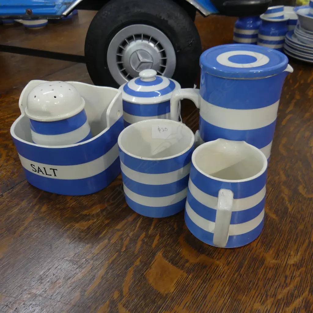 6 PCES CORNISHWARE - ALL EARLY GREEN LABEL - SUGAR SIFTER, SALT PIG, 2 JUGS, 2 CONTAINERS Image 1++