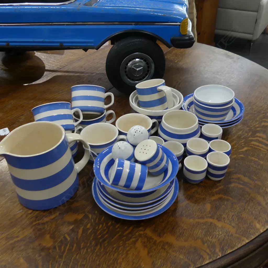 31 PCES CORNISHWARE - T. G. GREEN / CLOVERLEAF / CHEF WARE / NO LABEL PCES Image 1++