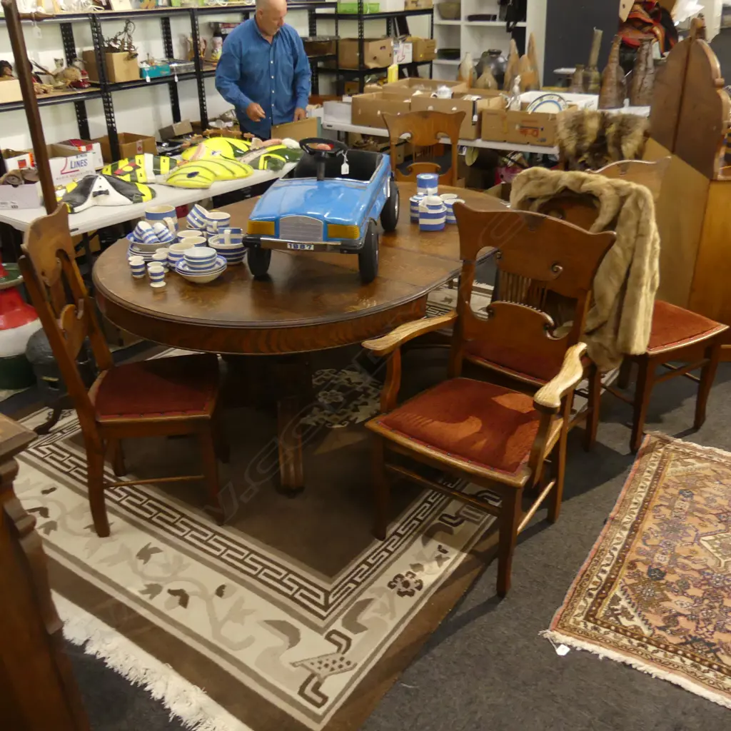 EARLY 20thC OAK DINING TABLE w. 4 LEAVES + 6 CHAIRS... Image 1++