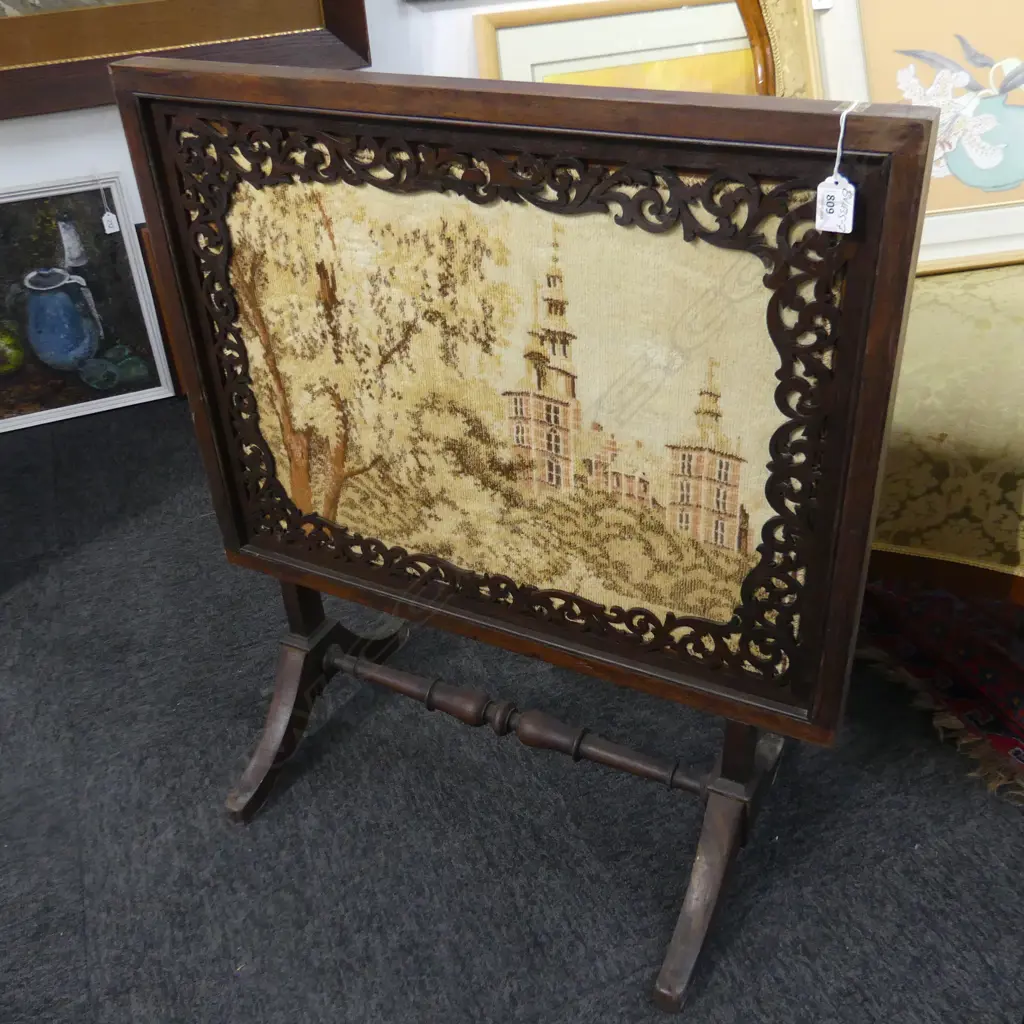 OLD FIRESCREEN VELVET PANELLED SCENE Image 1++
