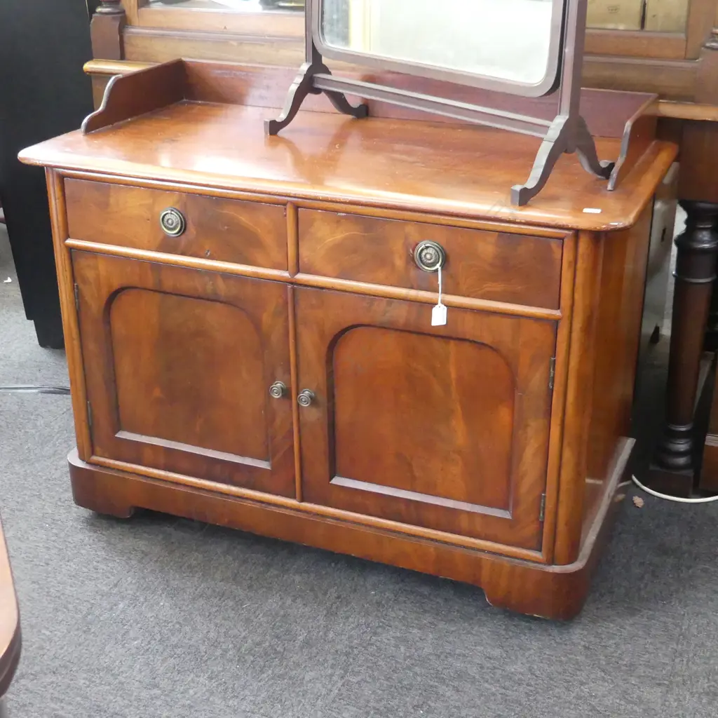 VICTORIAN MAHOGANY CUPBOARD w. 2 DRAWERS ABOVE 2 CUPBOARD DOORS Image 1++
