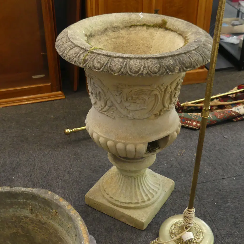 LG VINTAGE CONCRETE GARDEN URN  H. 800 DIA. 570MM A/F Image 1++