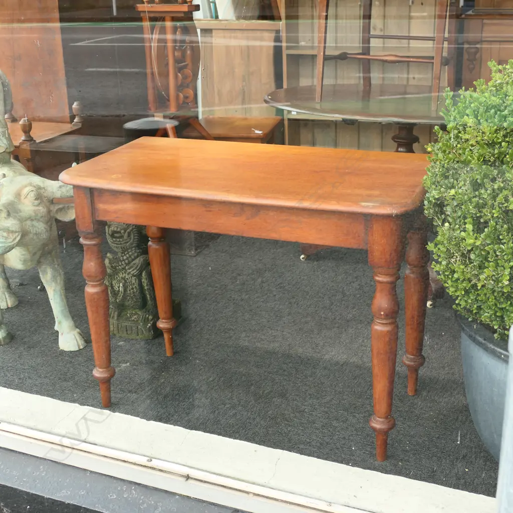 COLONIAL KAURI TURNED LEG D END HALL TABLE. H.760mm L.1000mm Image 1++