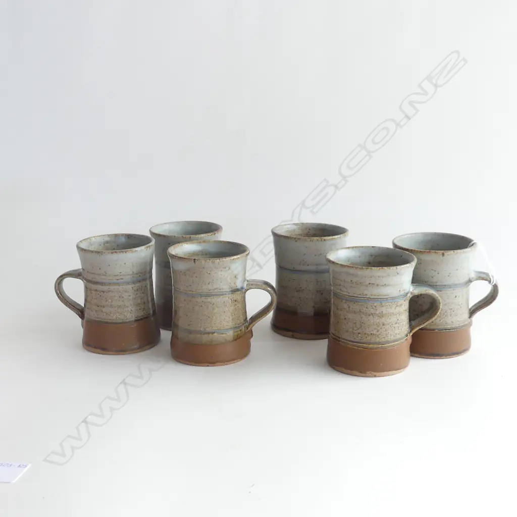 6 PETER STICHBURY POTTERY MUGS, H. 97MM Image 1++