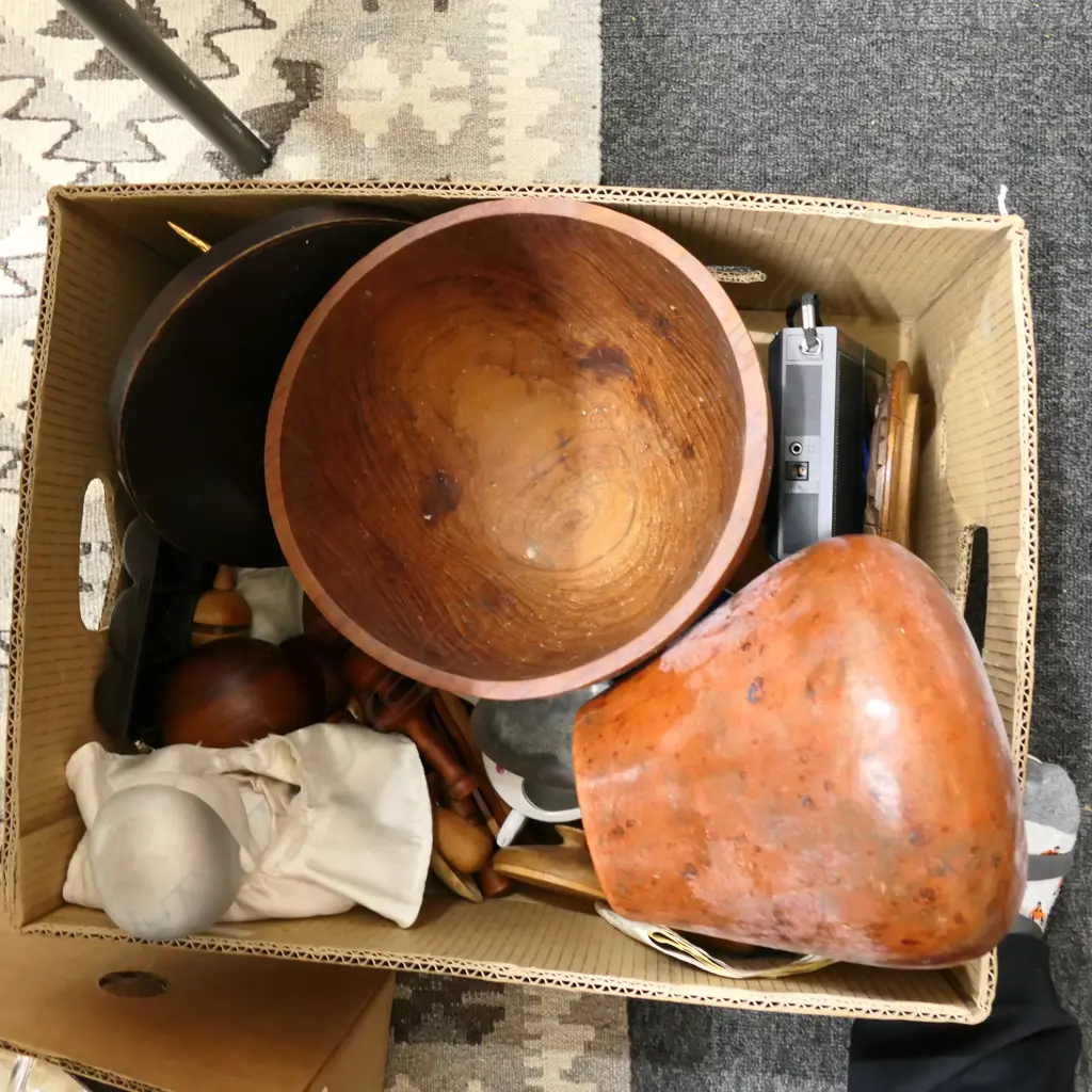 BOX LOT ASST. TREEN, PIERROT CLOWN DOLL, CERAMICS ETC Image 1++