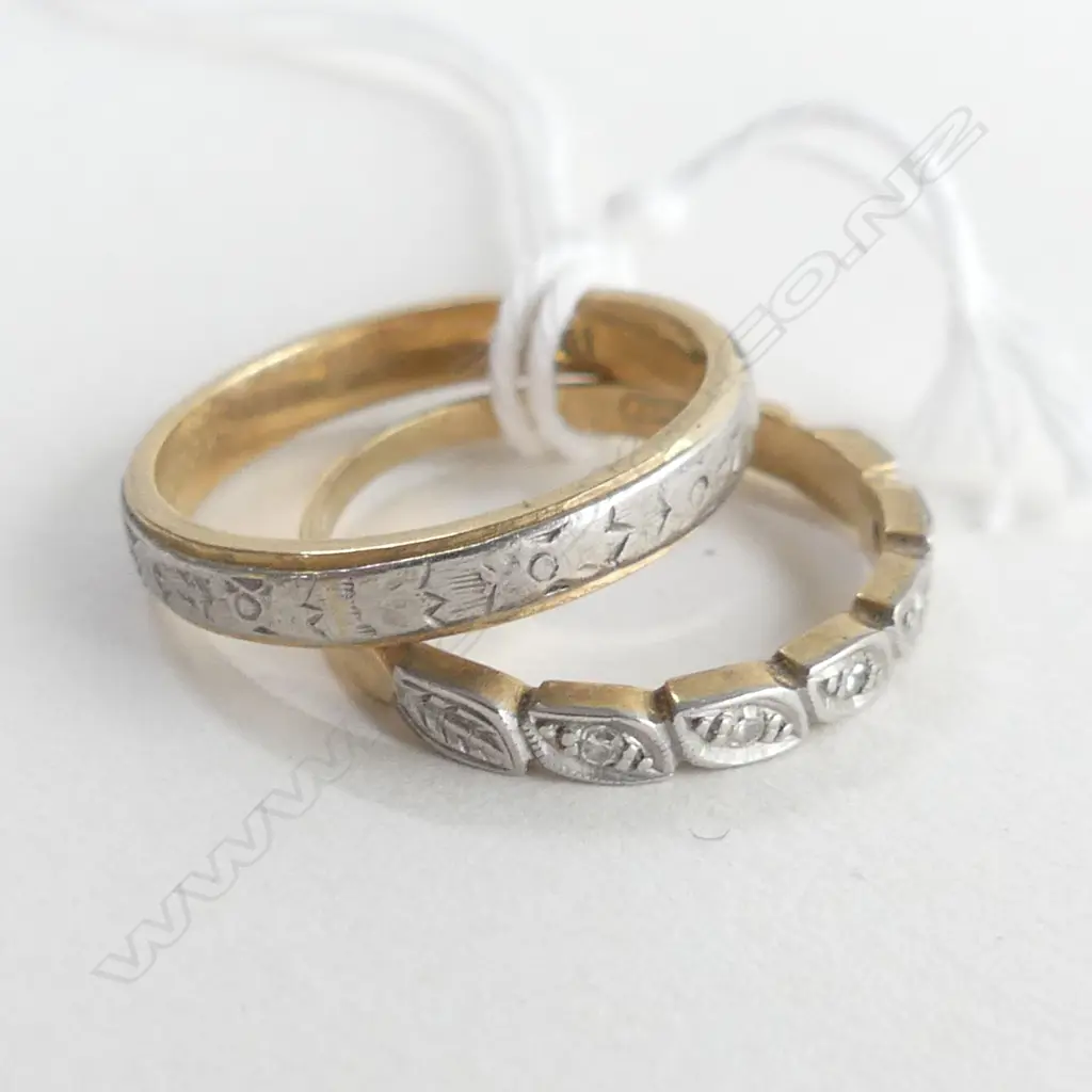 TWO 18CT GOLD BANDS 5.15gm Image 1++