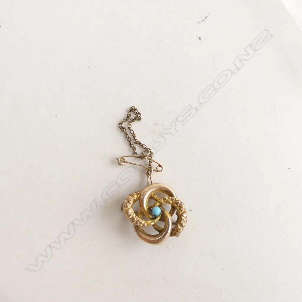 ANTIQUE PINCHBECK BROOCH Image 1++
