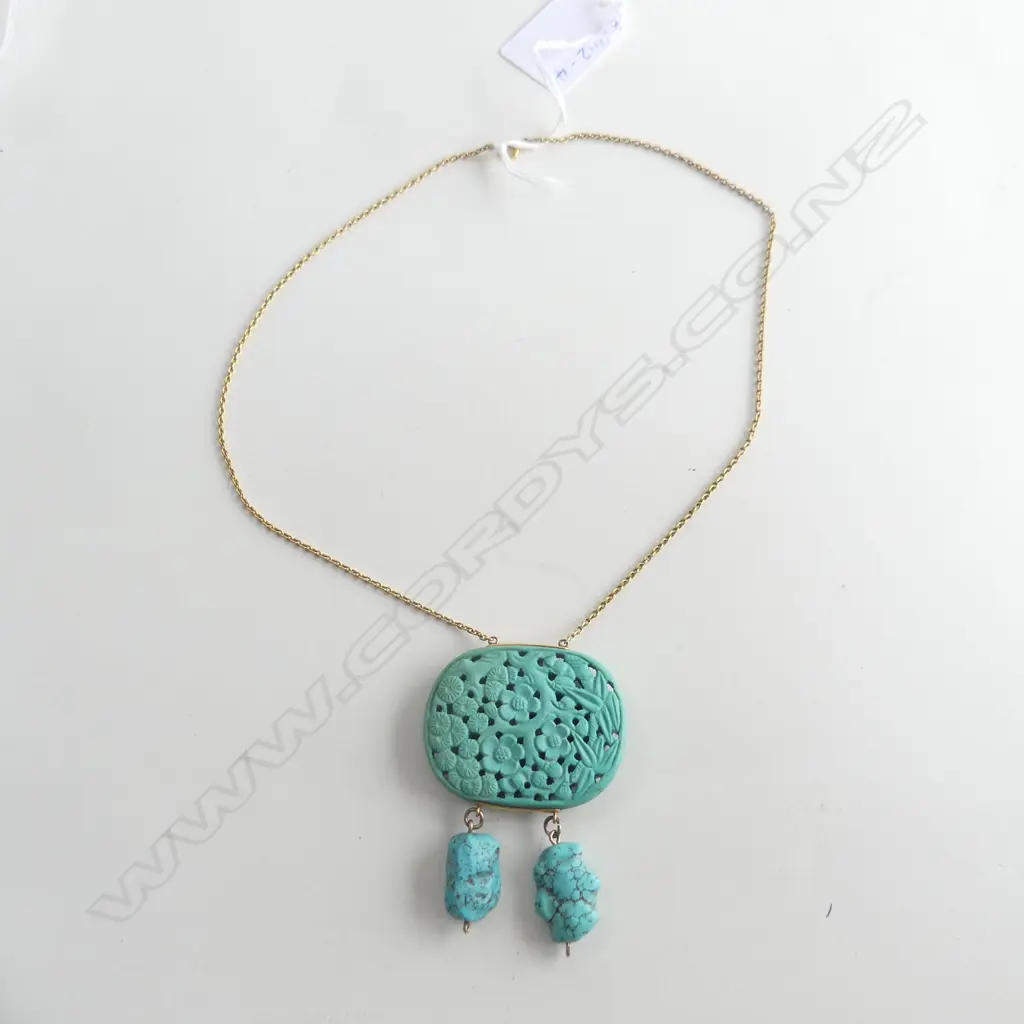 15ct GOLD CHAIN & CERAMIC TURQUOISE PLAQUE WITH TURQUOISE STONE PENDANTS Image 1++