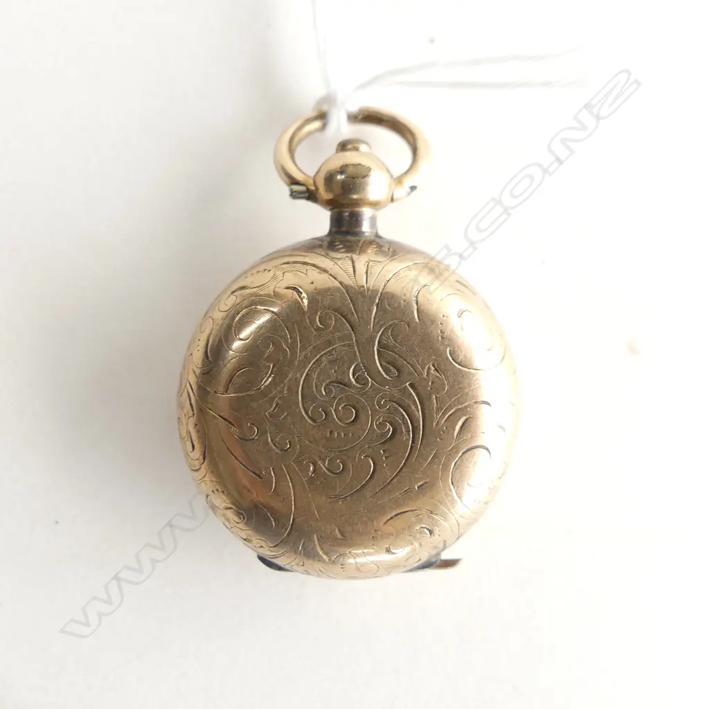 C1900 DENNISON GOLD PLATE ENGRAVED SOVEREIGN CASE by Dennison Image 1++