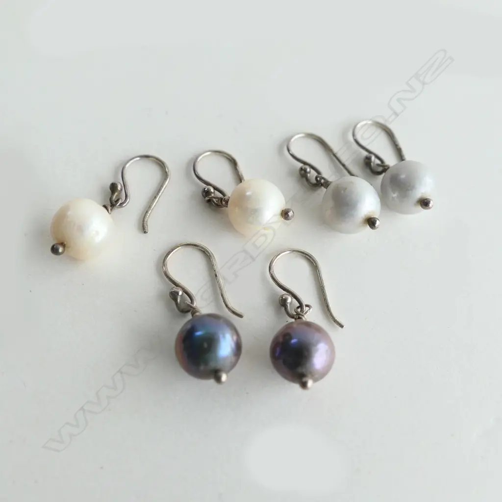 3 PR PEARL DROP EARRINGS INCL PURPLE Image 1++