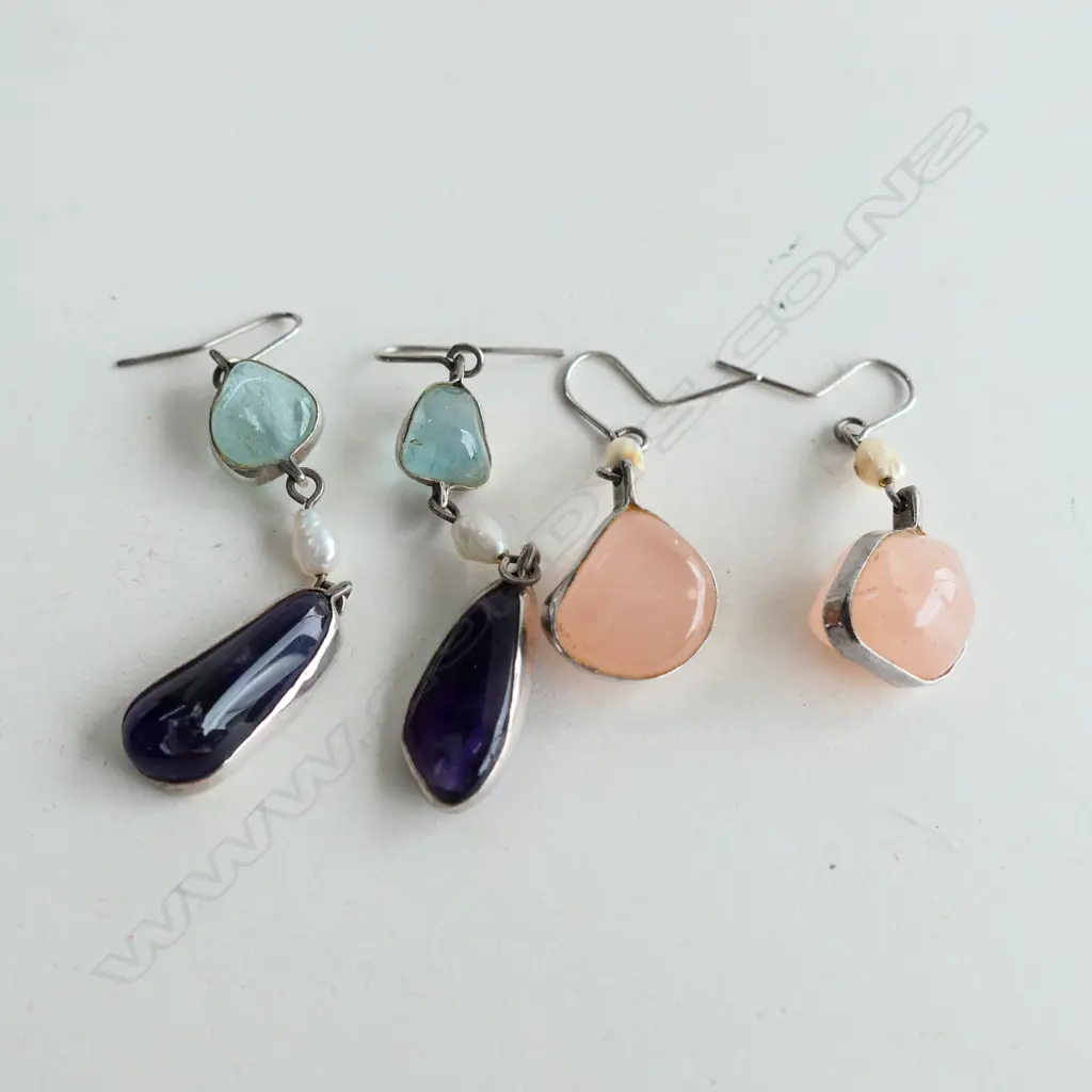 2 PR STG SILVER & GEM STONE DROP EARRINGS; AMETHYST / ROSE QUARTZ ETC Image 1++