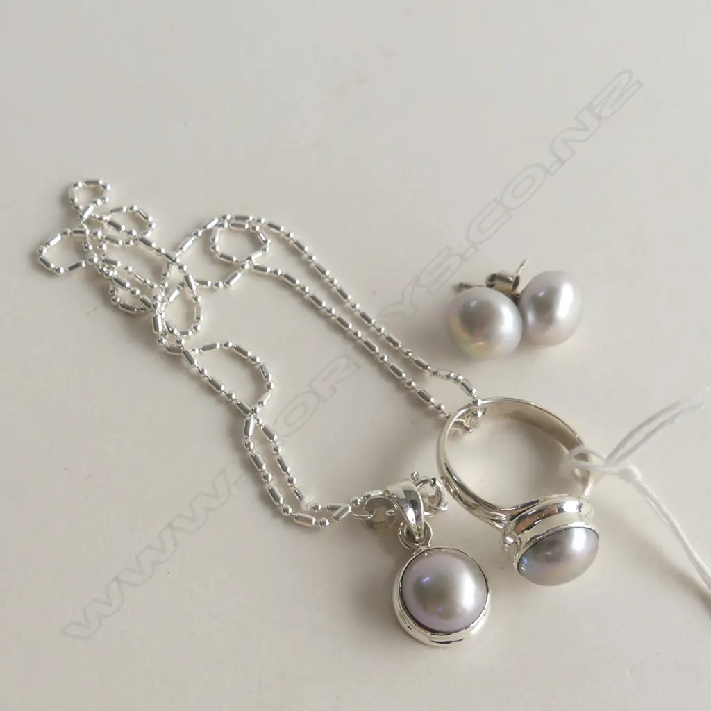 3 PCE 925 PEARL SET; RING, PENDANT NECKLACE, PR STUD EARRINGS 13.5 GRAMS Image 1++