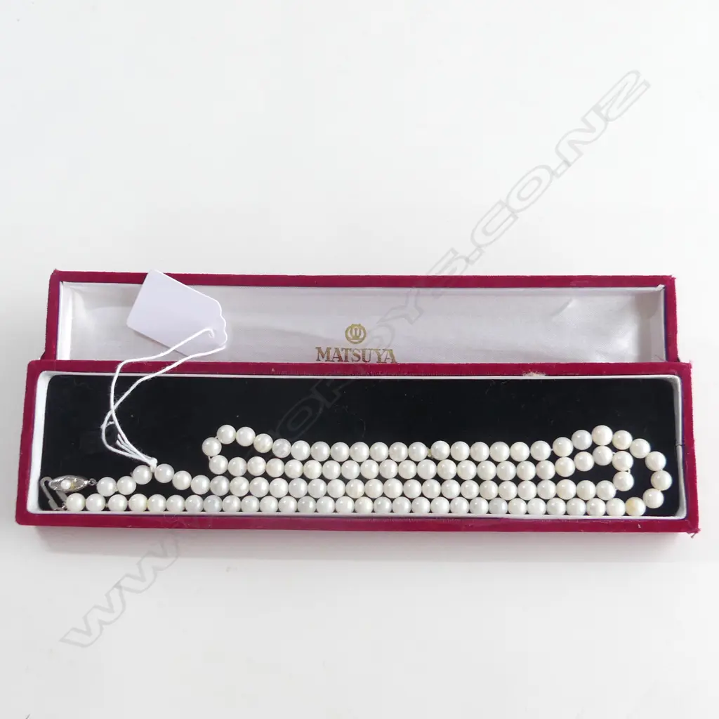 STRING CULTURED PEARLS  Image 1++