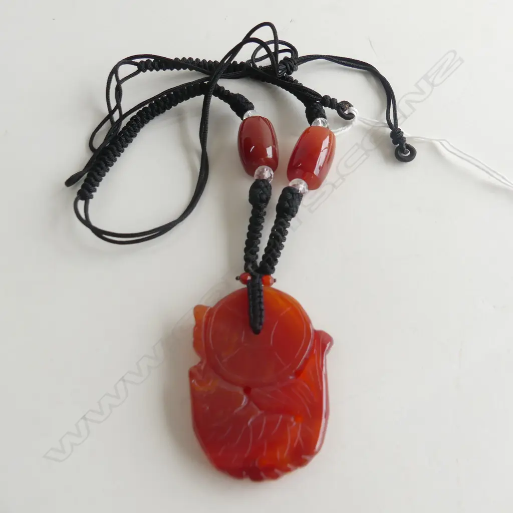 ORIENTAL CARVED AGATE NECKLACE  Image 1++