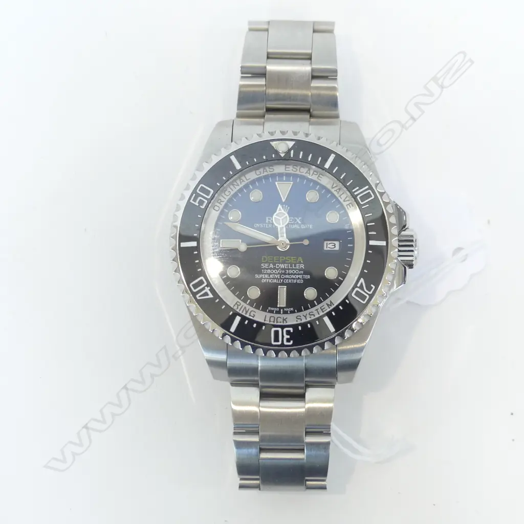MENS WATCH (COPY?) Image 1++