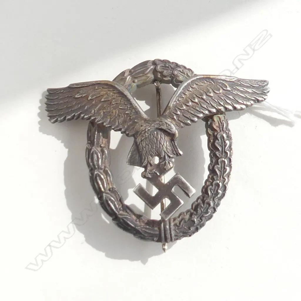 GERMAN MEDAL WINGED EAGLE (20491) Image 1++