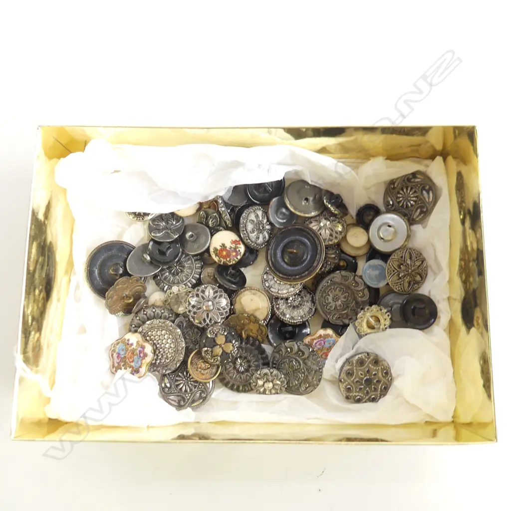 BOX ASST VINTAGE FANCY BUTTONS INCL PEWTER, ENAMEL, MARCASITE STYLE ETC..   Image 1++