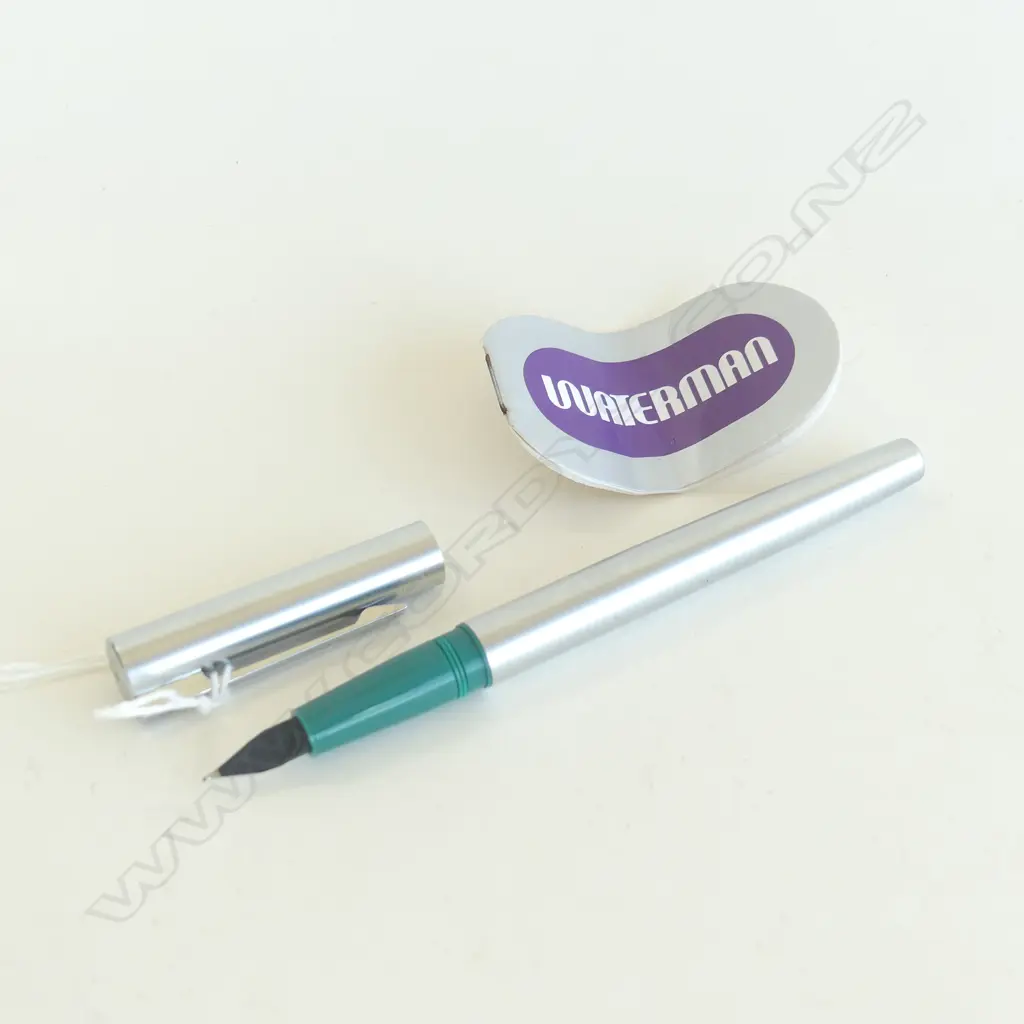 VINTAGE WATERMAN FOUNTAIN PEN, UNUSED WITH LABEL. L 135MM Image 1++