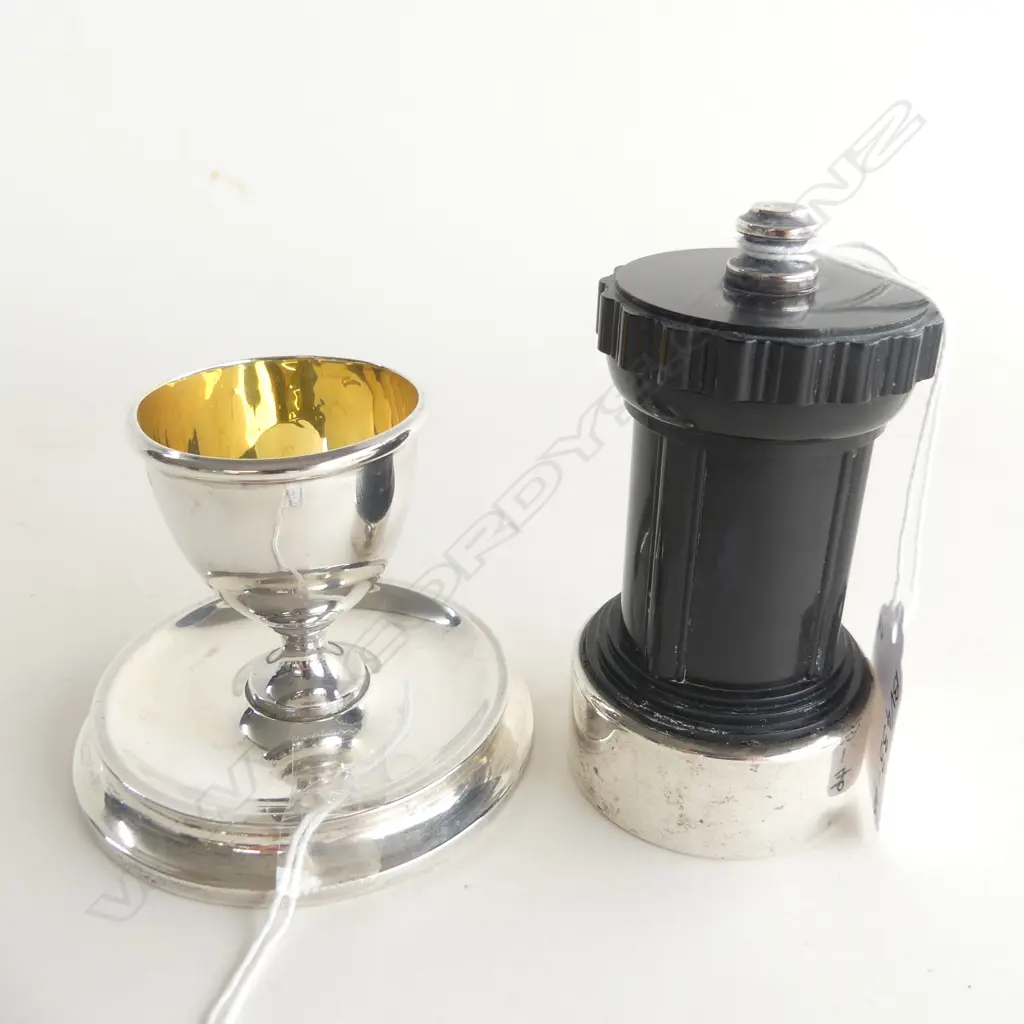 STG SILVER FILLED BASE EGG CUP & VINTAGE PEPPER GRINDER WITH STG SILVER BASE H. 95MM Image 1++