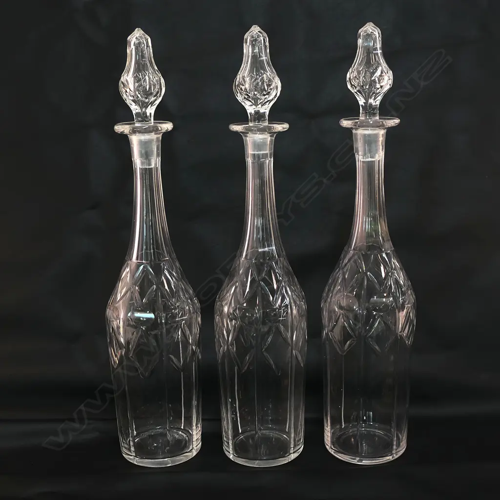 A Victorian silver plate triple decanter tantalus stand, Image 1++